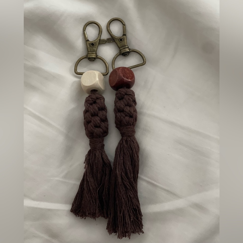 Small Macrame Keychains - Picture 2 of 4